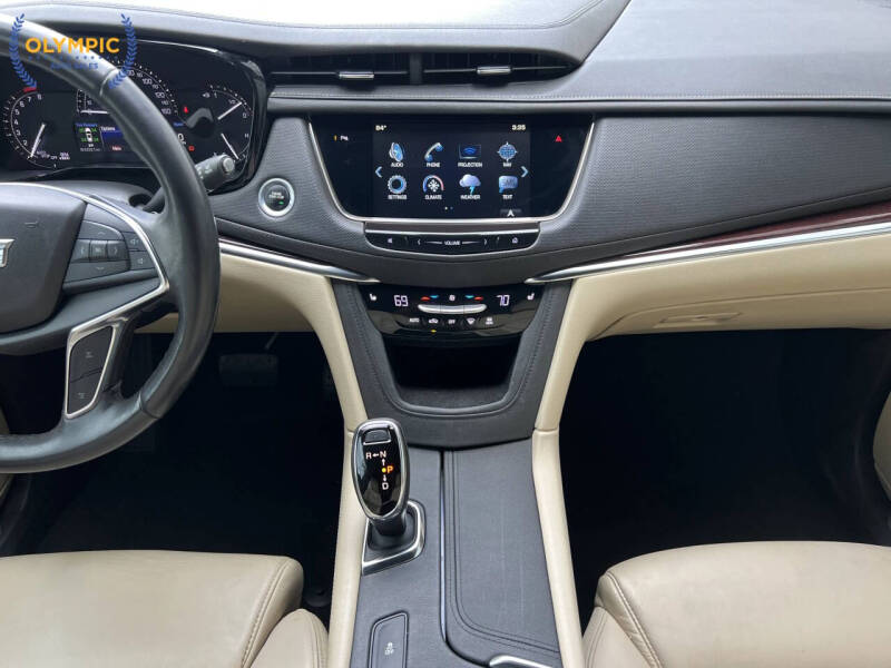 2017 Cadillac XT5 Luxury