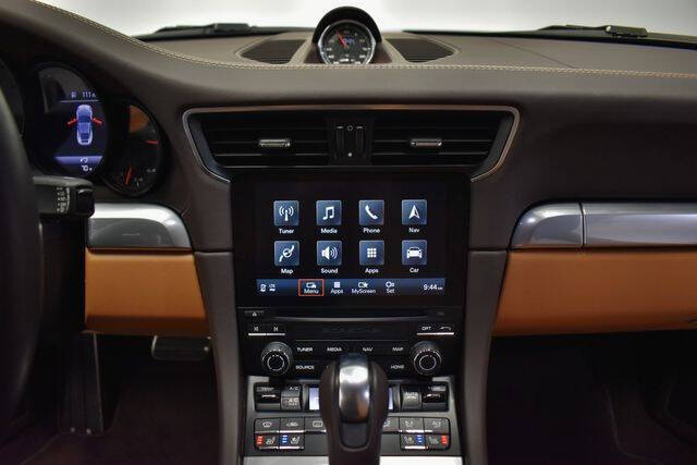 2017 Porsche 911 Carrera 4S