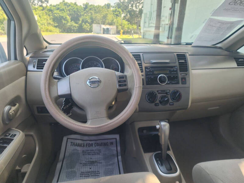 2010 Nissan Versa 1.8 S