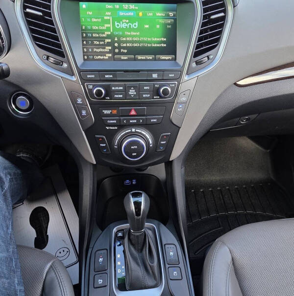 2017 Hyundai Santa Fe Sport 2.0T Ultimate