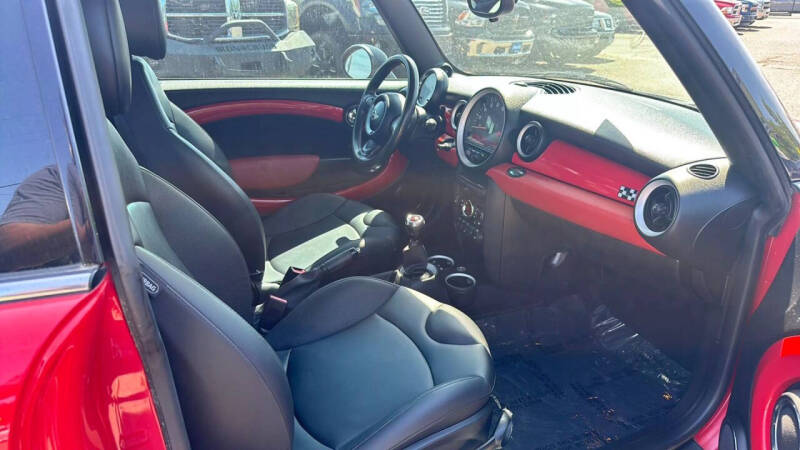2011 MINI Cooper John Cooper Works
