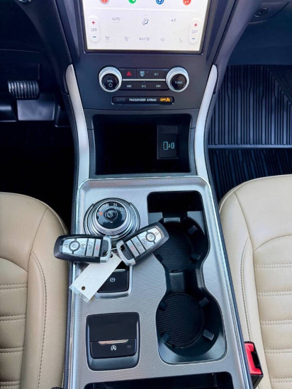 2022 Ford Edge SEL