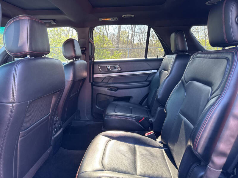 2017 Ford Explorer Sport