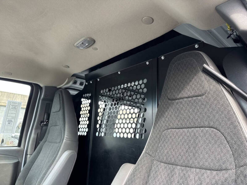 2024 Chevrolet Express 2500