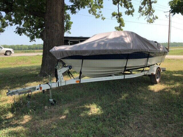 2010 Bayliner BOAT