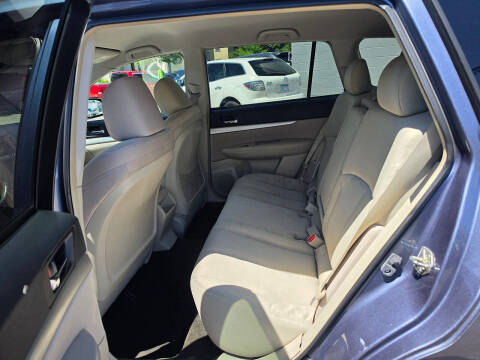 2013 Subaru Outback 2.5i Premium