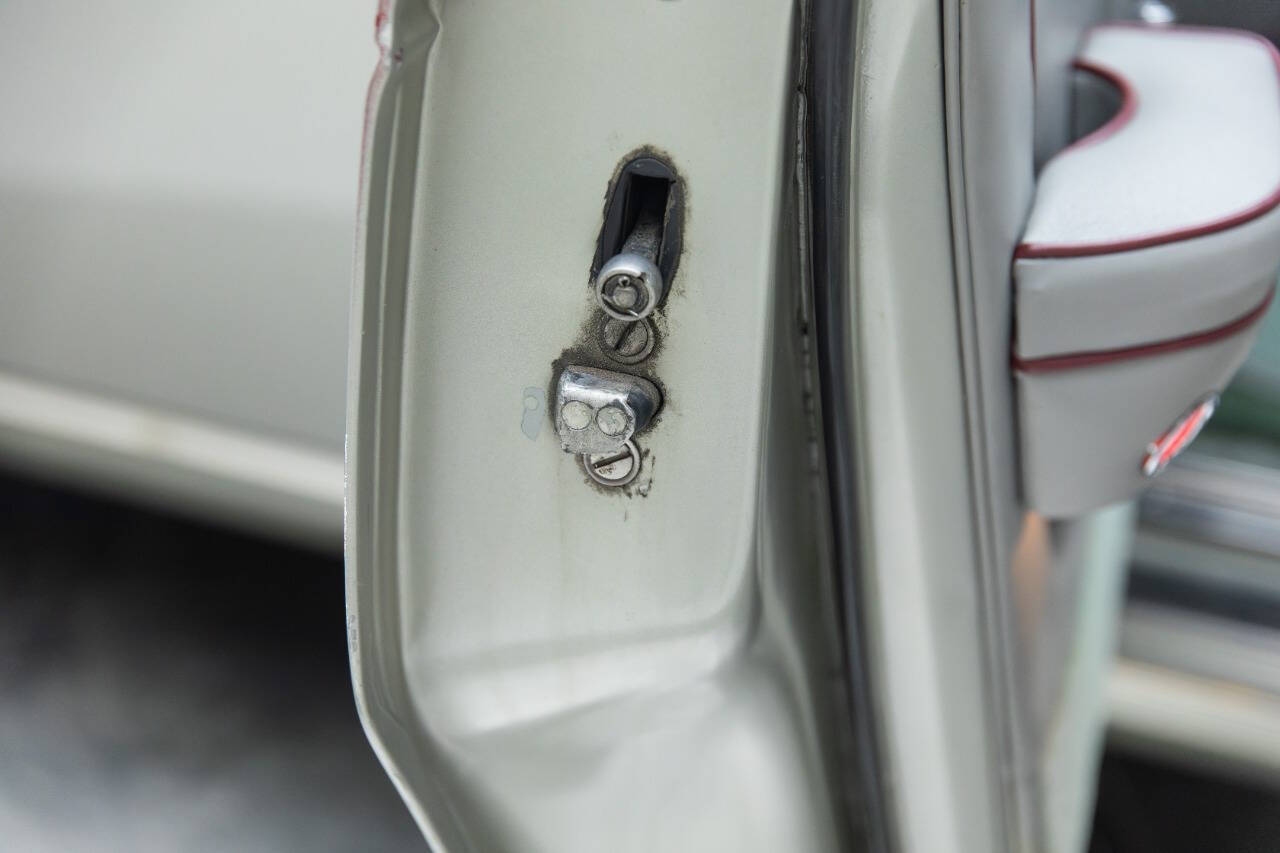 1967 Bentley T1 Saloon 106