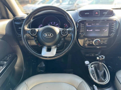 2017 Kia Soul +