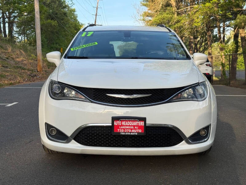 2017 Chrysler Pacifica Touring-L Plus