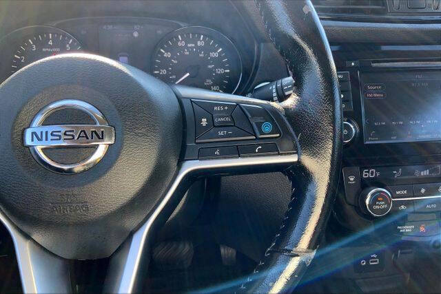 2020 Nissan Rogue SV