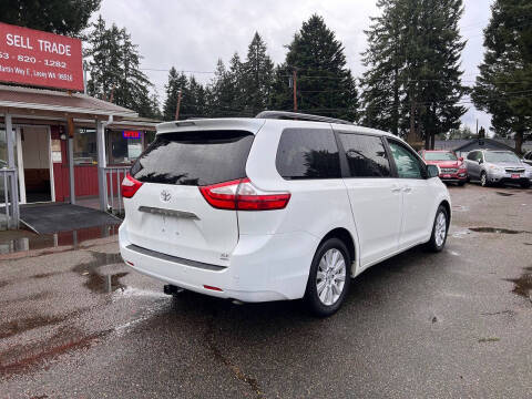 2017 Toyota Sienna XLE 7-Passenger