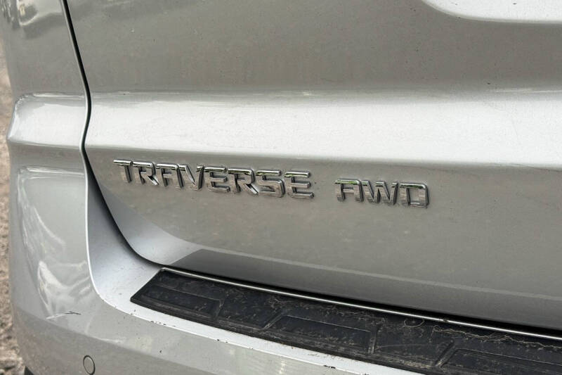 2017 Chevrolet Traverse LT