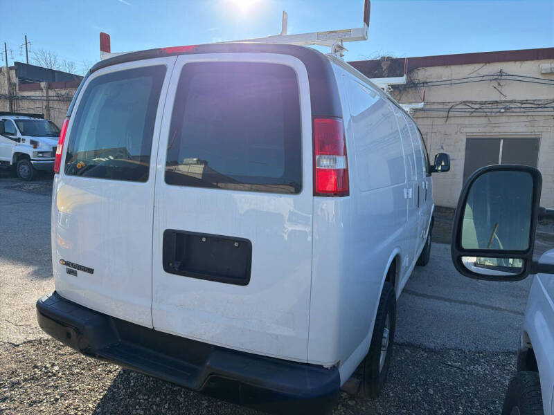 2018 Chevrolet Express 2500