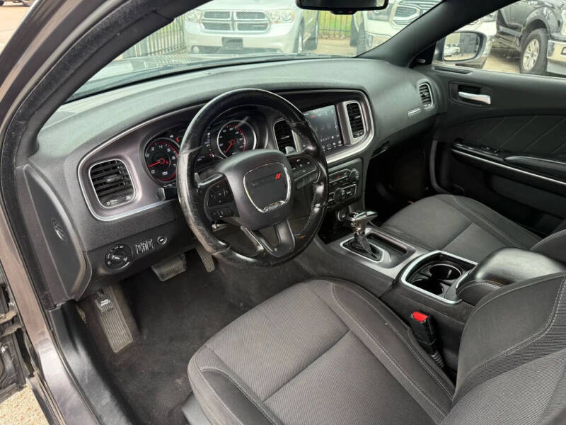 2019 Dodge Charger SXT