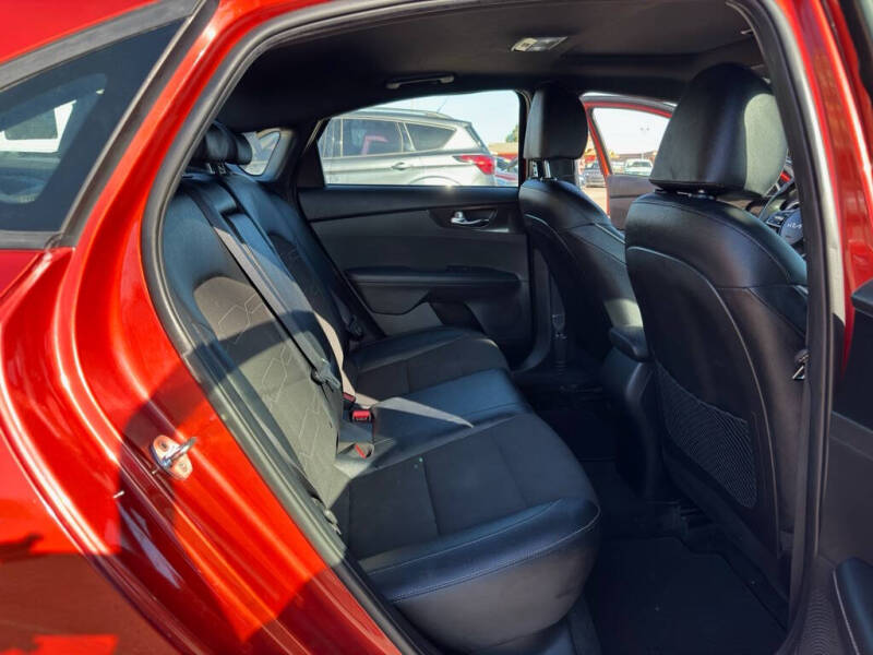 2022 Kia Forte GT Line