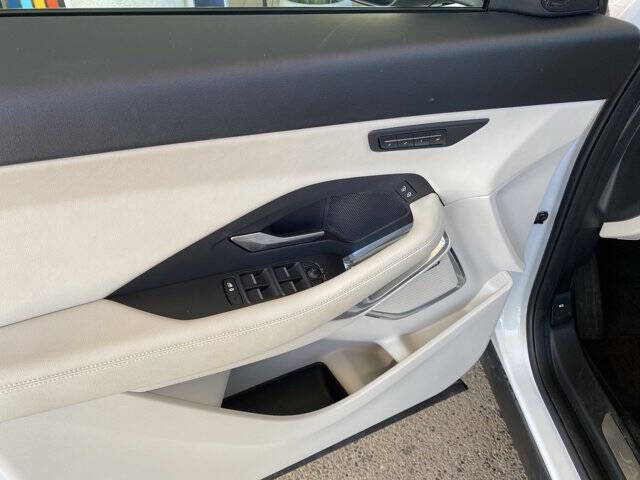 2022 Jaguar E-PACE P250 SE