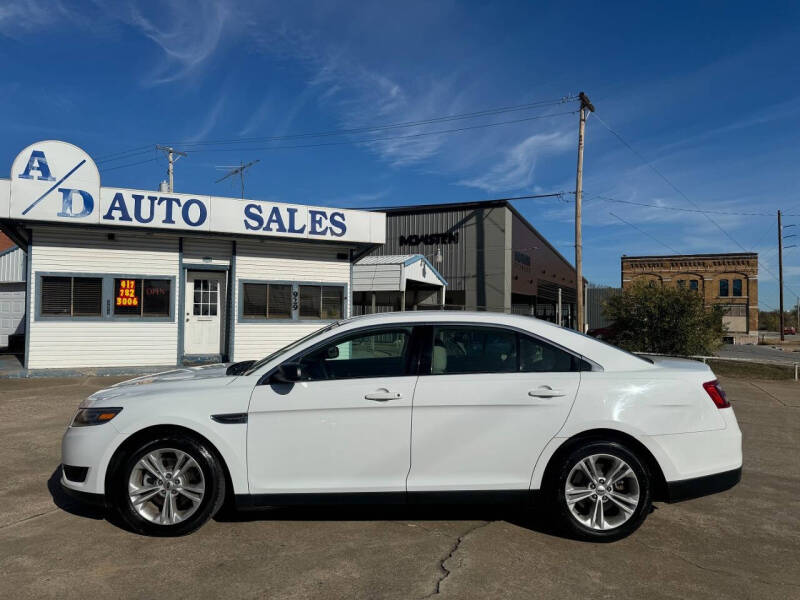 2015 Ford Taurus SE photo 7