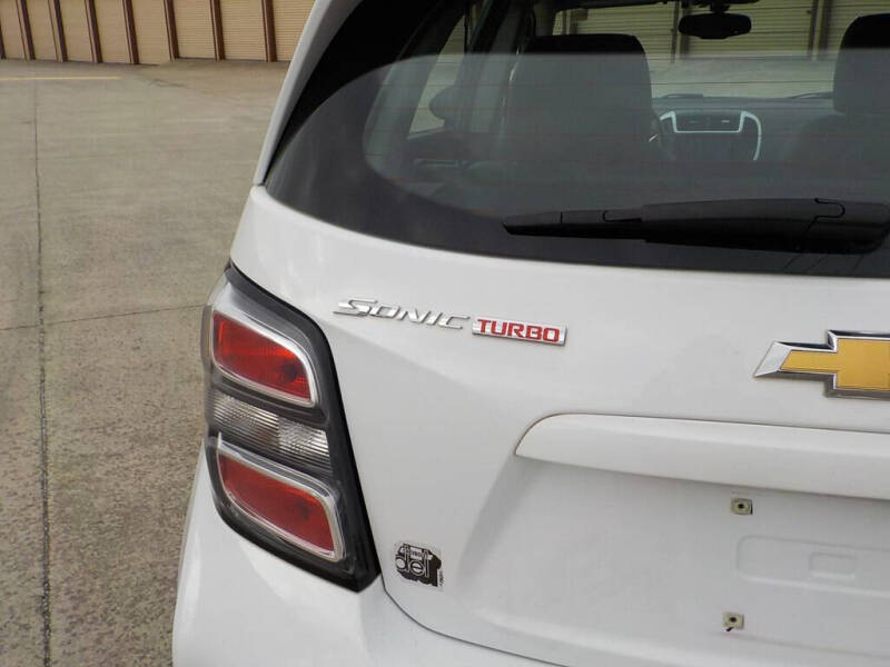 2017 Chevrolet Sonic Premier Auto