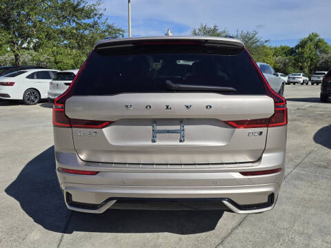 2026 Volvo XC60 B5 Plus