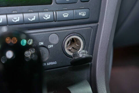 2002 Ford Thunderbird Deluxe