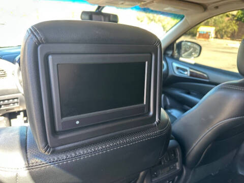 2016 Nissan Pathfinder Platinum