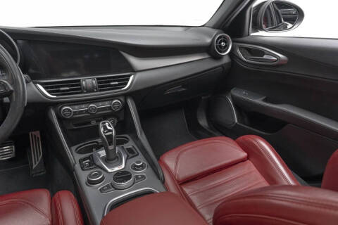 2022 Alfa Romeo Giulia Veloce