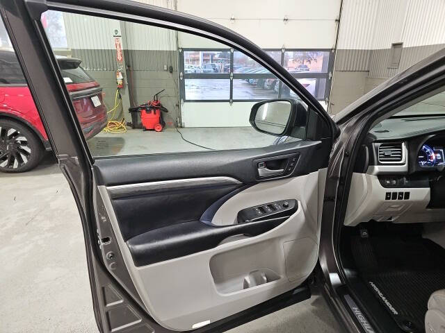 2017 Toyota Highlander Limited