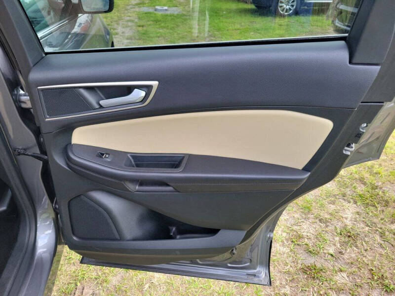 2022 Ford Edge SEL