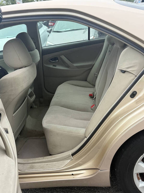 2011 Toyota Camry LE