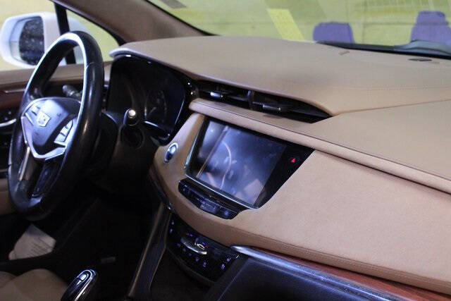 2017 Cadillac XT5 Platinum