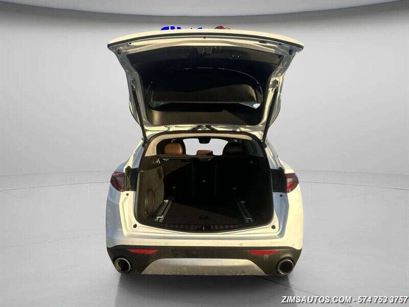 2018 Alfa Romeo Stelvio Sport