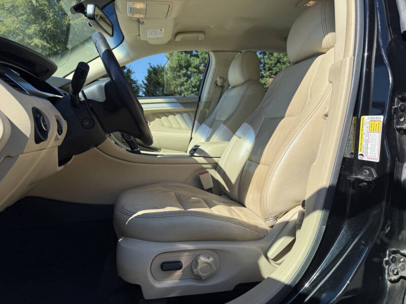 2017 Ford Taurus SEL