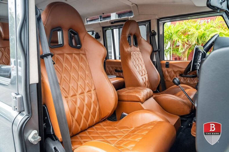 1987 Land Rover Defender