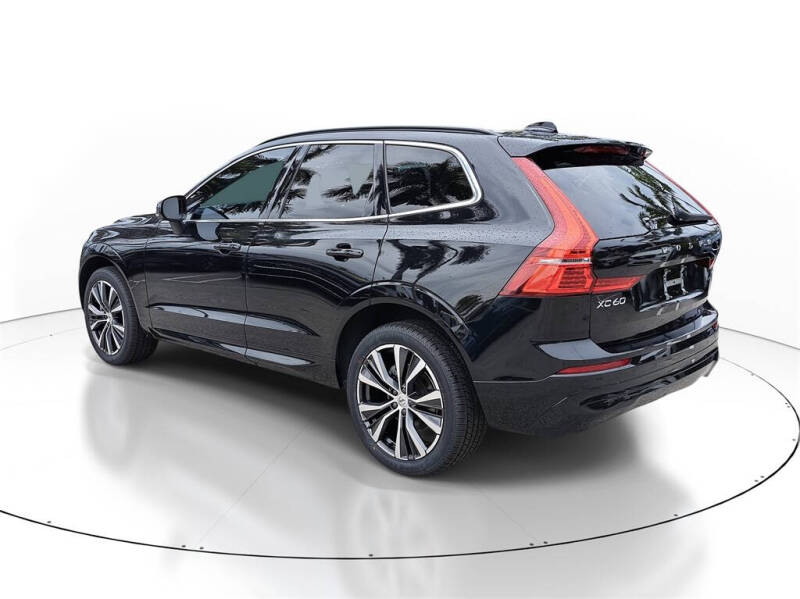 2022 Volvo XC60 B5 Momentum