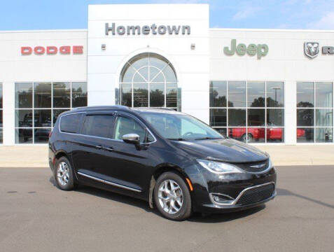 2020 Chrysler Pacifica for sale at Hometown Chrysler Dodge Jeep Ram in Albion MI