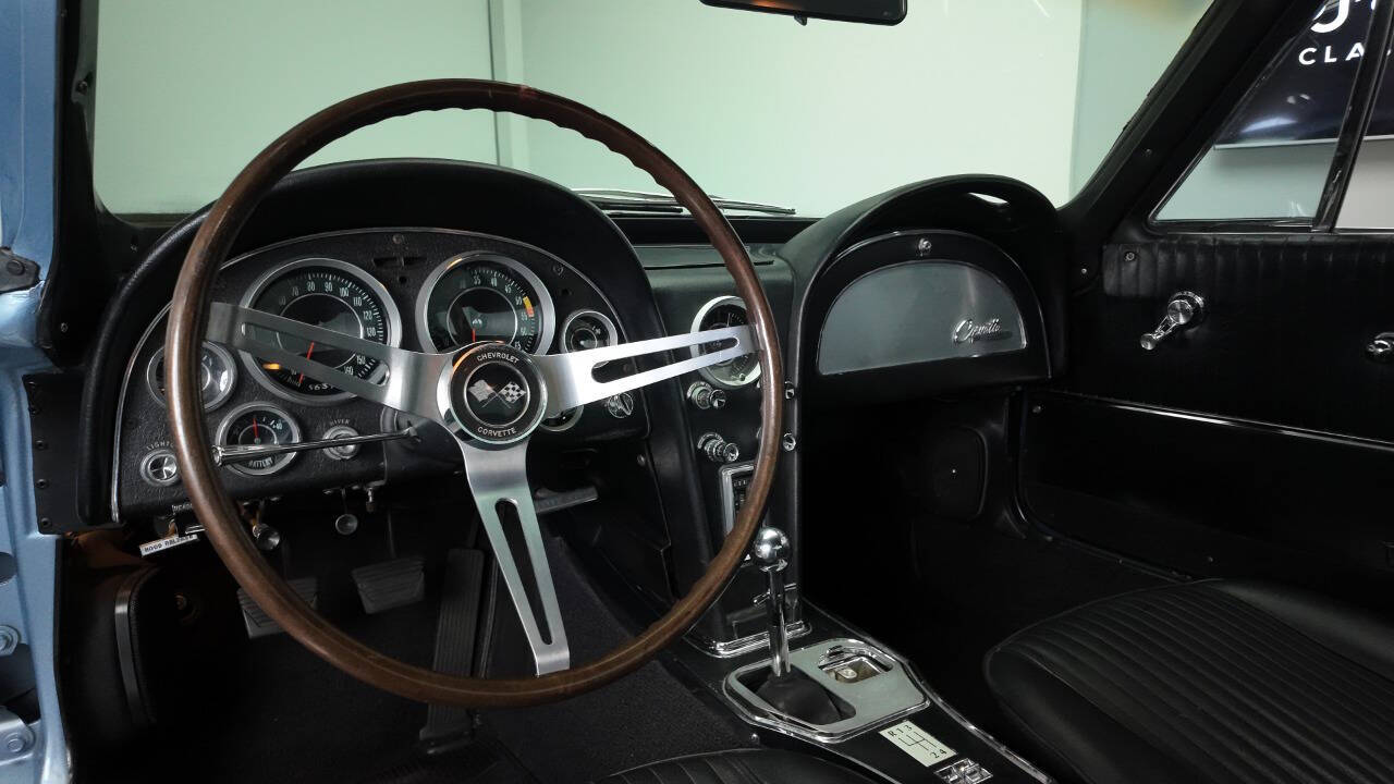 1964 Chevrolet Corvette 36