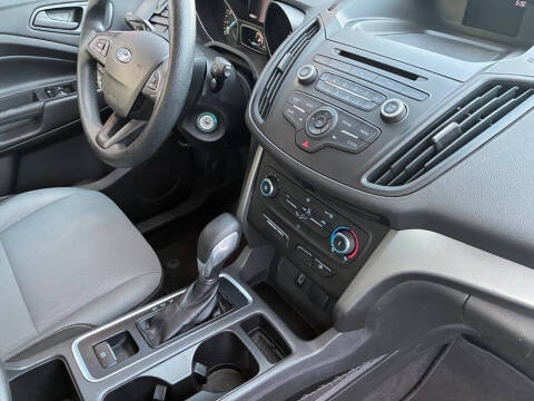 2017 Ford Escape S