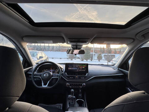 2023 Nissan Altima 2.5 SV