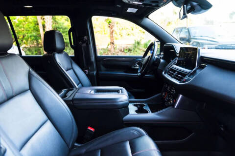 2024 Chevrolet Suburban RST