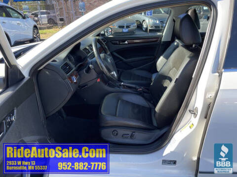 2013 Volkswagen Passat SEL