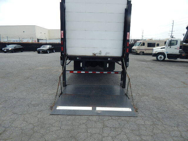 2016 Freightliner M2 106