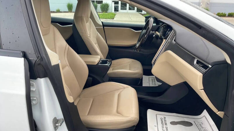2015 Tesla Model S