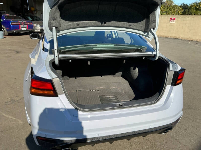 2025 Nissan Altima 2.5 SR