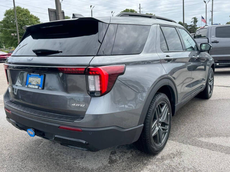 2025 Ford Explorer ST-Line