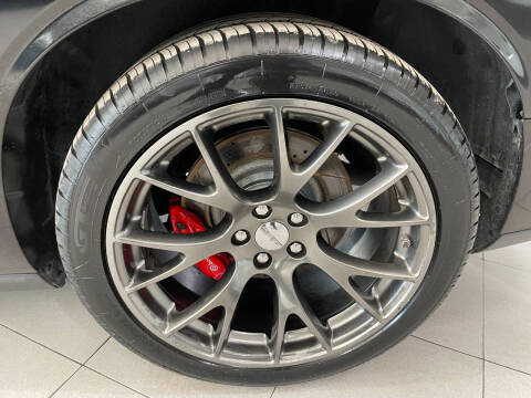 2015 Dodge Challenger SRT 392