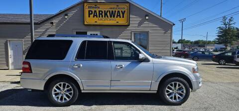 2016 Ford Expedition for sale at Parkway Motors in Springfield IL