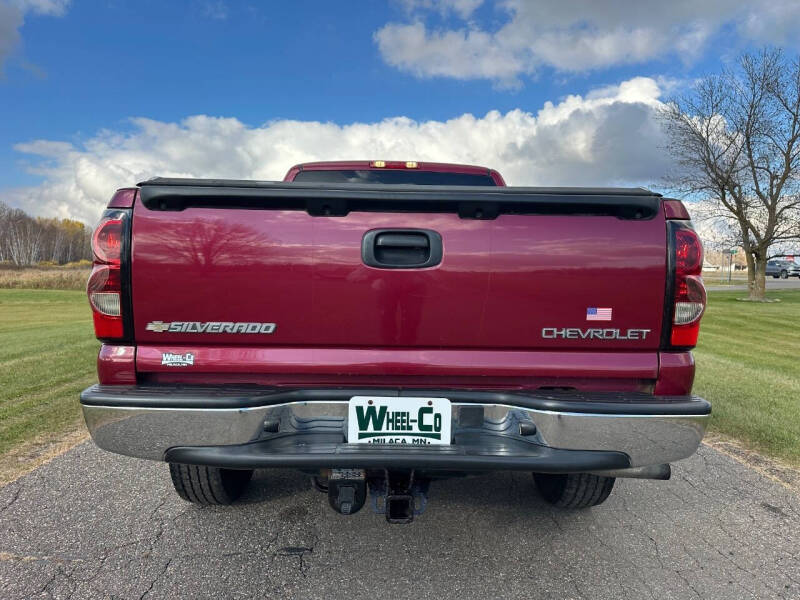 2004 Chevrolet Silverado 1500 LS