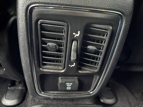 2011 Jeep Grand Cherokee Laredo