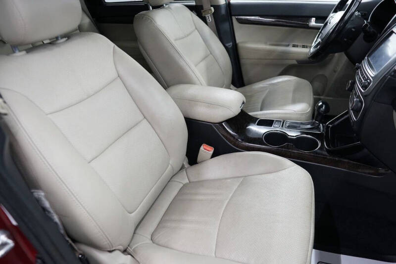 2014 Kia Sorento LX