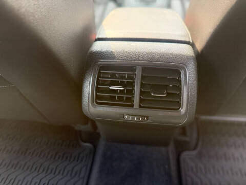 2015 Volkswagen Golf R 4Motion